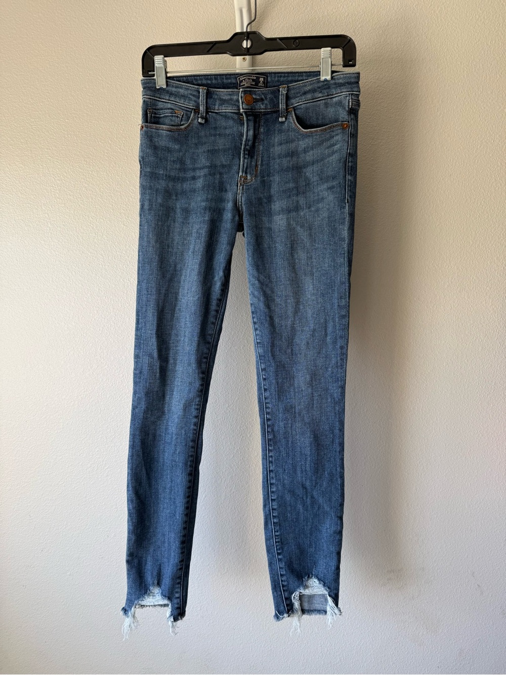 Abercrombie & Fitch Harper low rise ankle jeans